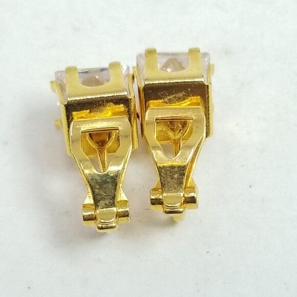 Vintage Square Cut Rhinestone Clip On Earrings, Gold Tone Setting, Small Classic - Picture 2 of 5